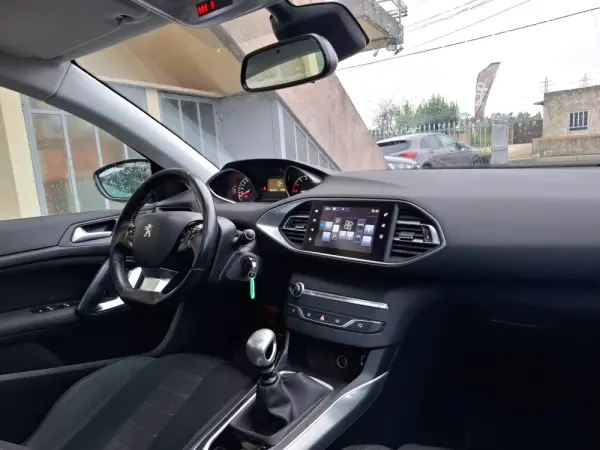 Peugeot 308 SW 1.6 BlueHDi Allure 18