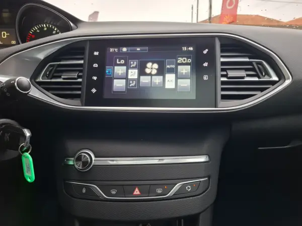 Peugeot 308 SW 1.6 BlueHDi Allure 23