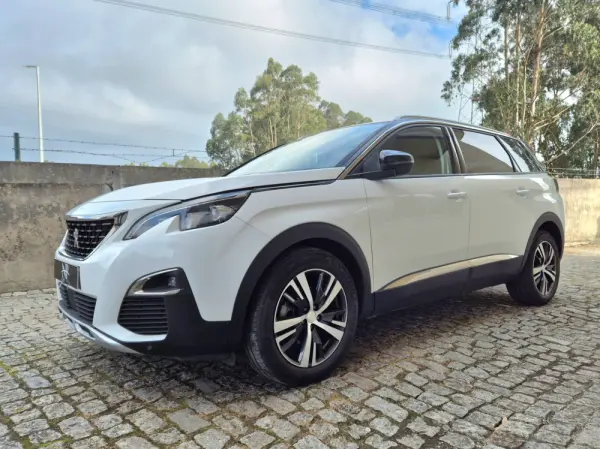 Peugeot 5008 1.5 BlueHDi Allure 1