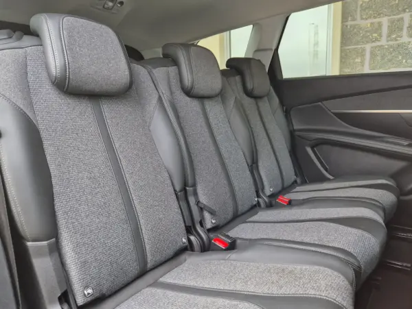 Peugeot 5008 1.5 BlueHDi Allure 10
