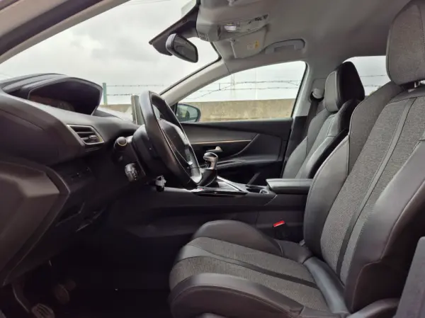Peugeot 5008 1.5 BlueHDi Allure 16