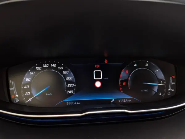 Peugeot 5008 1.5 BlueHDi Allure 22