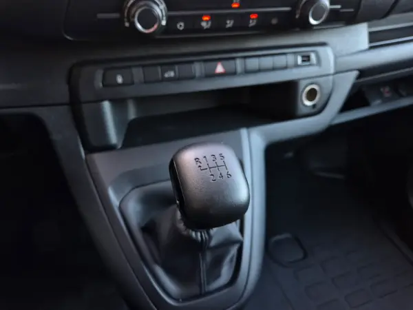 Peugeot Expert Outro 34