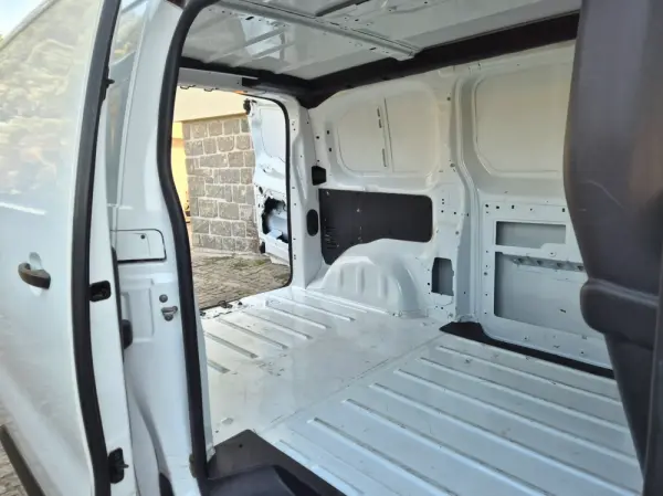 Peugeot Expert Outro 10