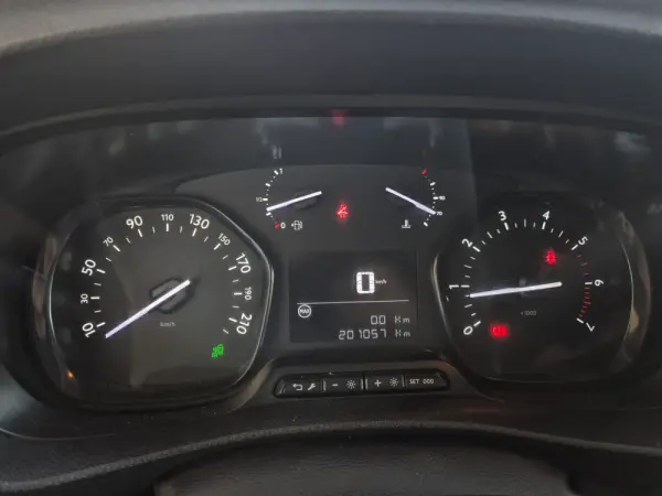 Peugeot Expert Outro 17