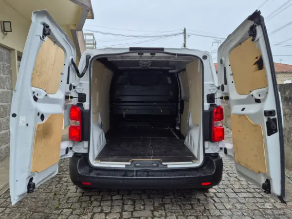Peugeot Expert 1.5 BlueHDi Standard 7