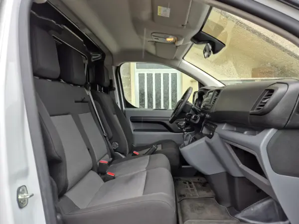 Peugeot Expert 1.5 BlueHDi Standard 13
