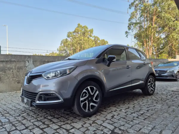 Renault Captur 1.2 TCe Exclusive EDC 1