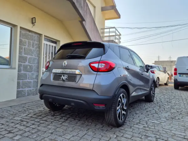 Renault Captur 1.2 TCe Exclusive EDC 4