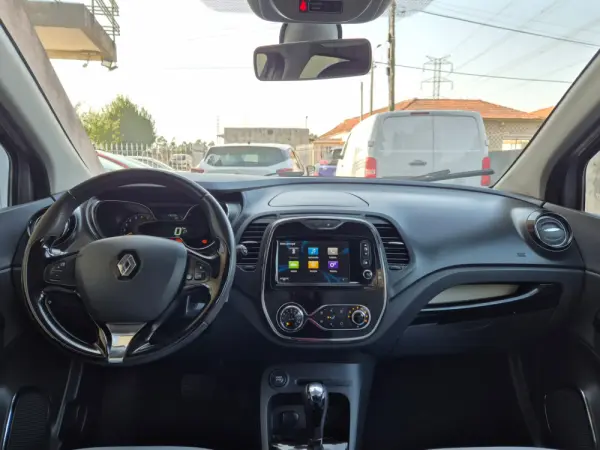 Renault Captur 1.2 TCe Exclusive EDC 15