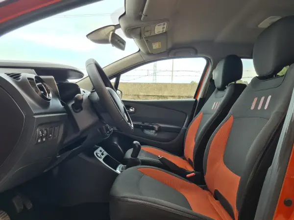 Renault Captur 1.5 dCi Exclusive 12
