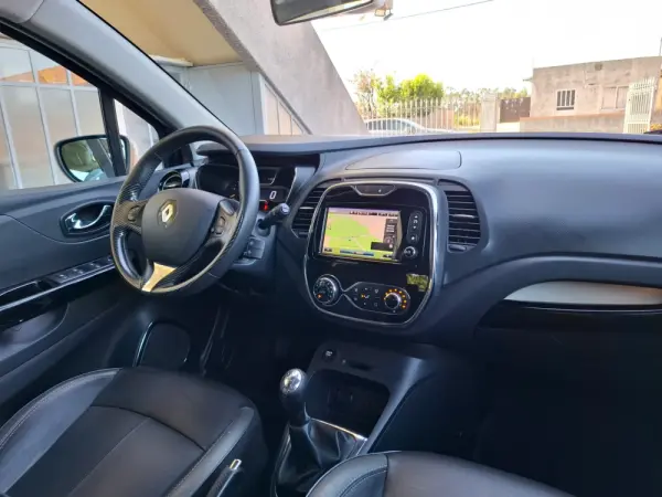 Renault Captur 1.5 dCi Exclusive 17