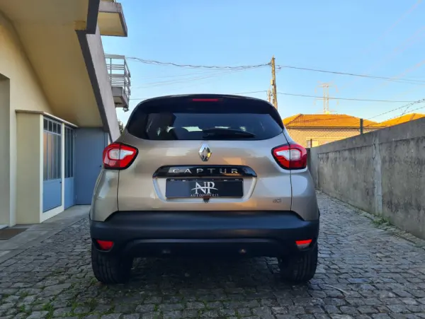 Renault Captur 1.5 dCi Exclusive 3