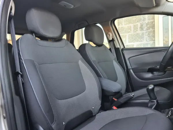 Renault Captur 1.5 dCi Exclusive 9