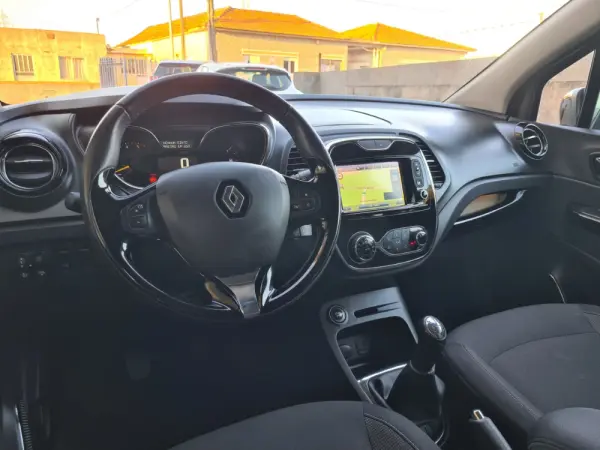 Renault Captur 1.5 dCi Exclusive 13