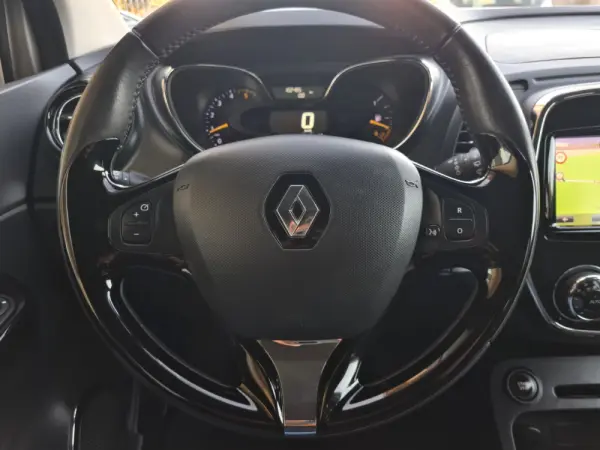 Renault Captur 1.5 dCi Exclusive 16