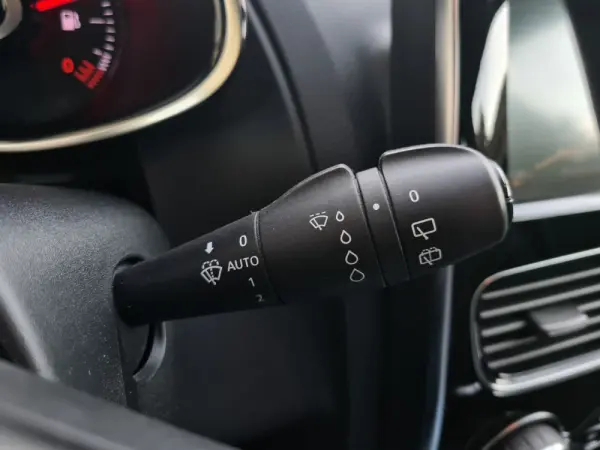 Renault Clio ENERGY dCi 110 Start & Stop INTENS 18