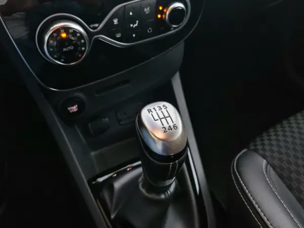 Renault Clio ENERGY dCi 110 Start & Stop INTENS 25