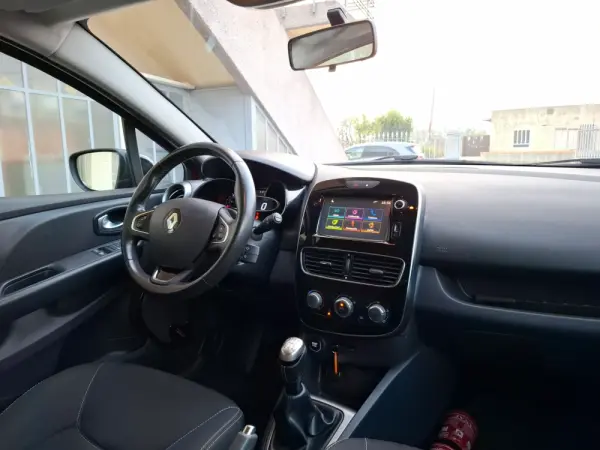 Renault Clio 1.5 dCi Dynamique S 17