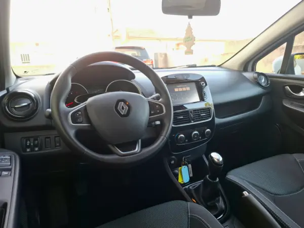 Renault Clio Sport Tourer dCi 75 Stop & Start Expression 12