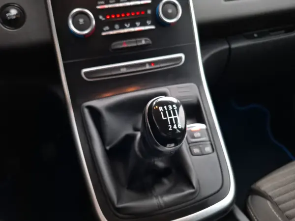 Renault Grand Scénic 1.5 dCi Dynamique S SS 34