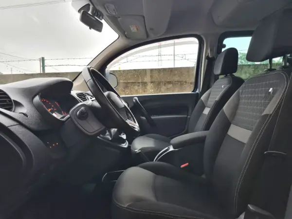 Renault Kangoo Outro 14