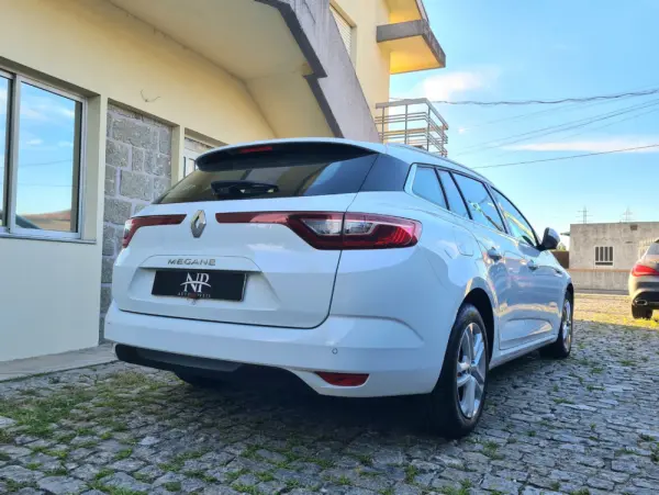 Renault Mégane Sport Tourer BLUE dCi 115 ZEN 4