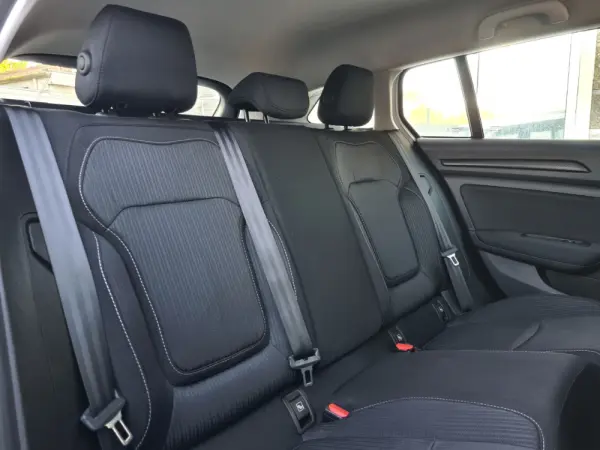 Renault Mégane Sport Tourer BLUE dCi 115 ZEN 8