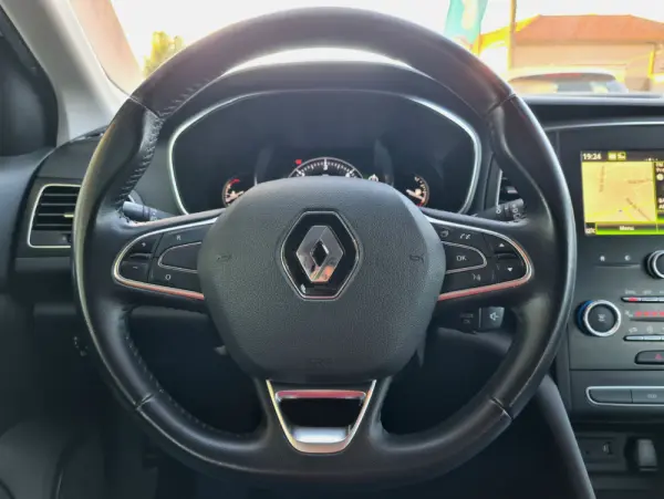 Renault Mégane Sport Tourer BLUE dCi 115 ZEN 16