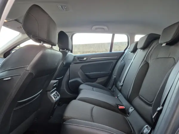 Renault Mégane Sport Tourer 1.5 Blue dCi Zen 11