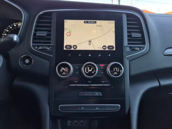 Renault Mégane Sport Tourer 1.5 Blue dCi Zen 23