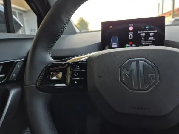 MG MG4 64 kWh Comfort 22
