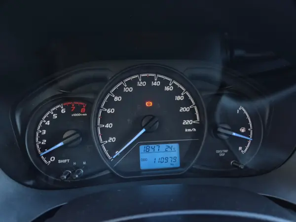 Toyota Yaris 1.5 VVT-i Active 19