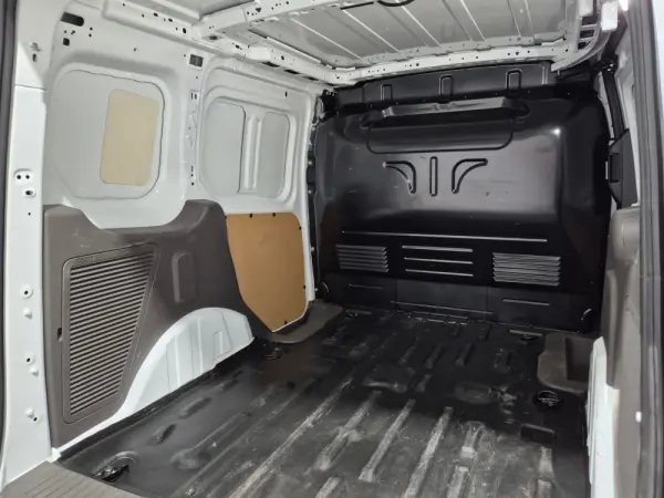 Ford Transit Connect Outro 11
