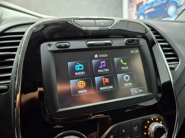 Renault Captur ENERGY TCe 120 EDC Intens 26