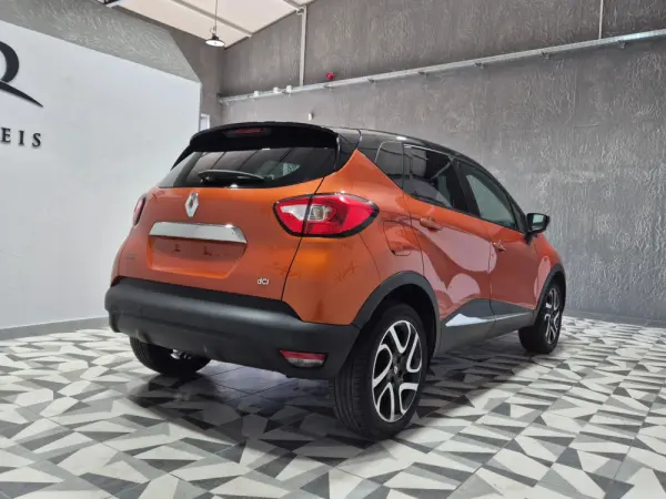 Renault Captur 1.5 dCi Exclusive 4