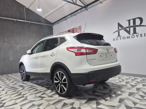 Nissan Qashqai 1.5 dCi Tekna Premium 2