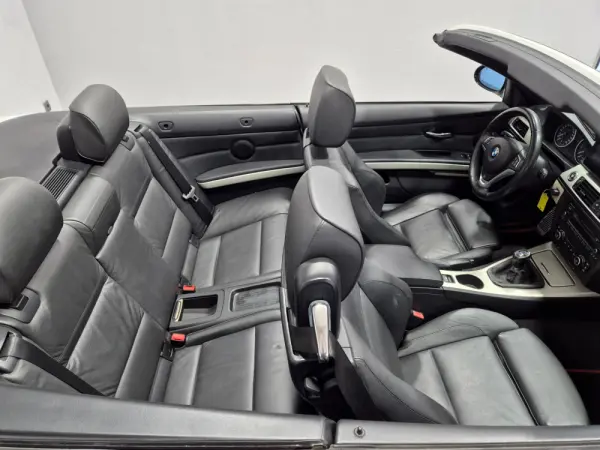 BMW 320 i Cabrio 16