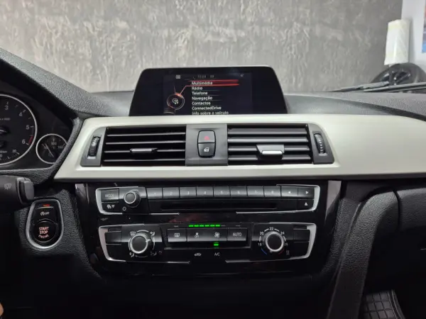 BMW 318 d Aut. 17