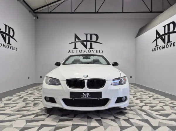 BMW 320 i Cabrio 6