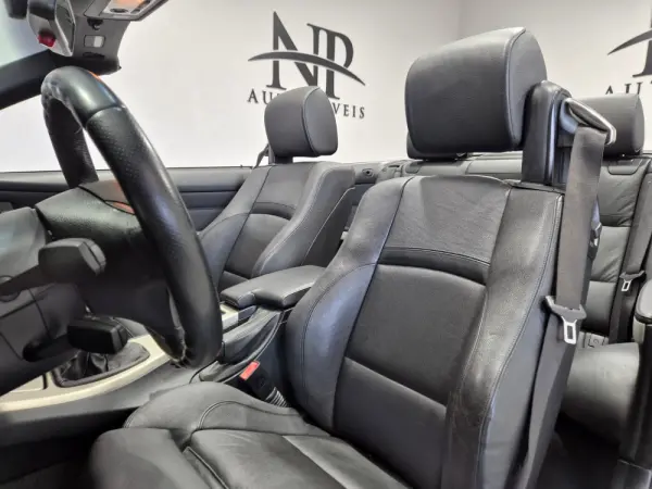 BMW 320 i Cabrio 22