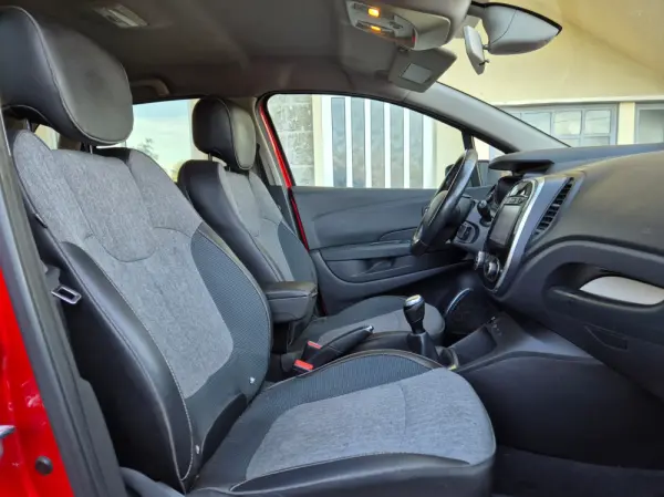 Renault Captur 0.9 TCE Exclusive 11