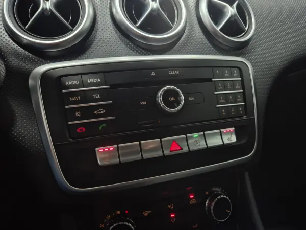 Mercedes-Benz A 180 d Style 23