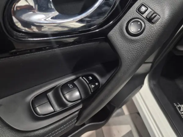 Nissan Qashqai 1.5 dCi Tekna Premium 33