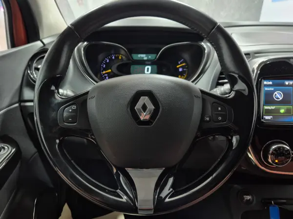 Renault Captur 1.5 dCi Exclusive 18