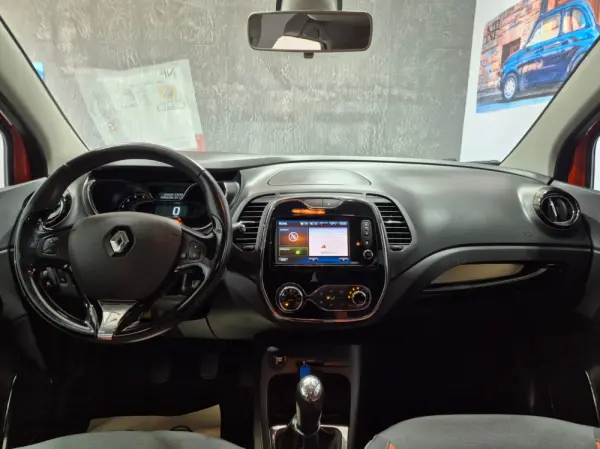 Renault Captur 1.5 dCi Exclusive 16