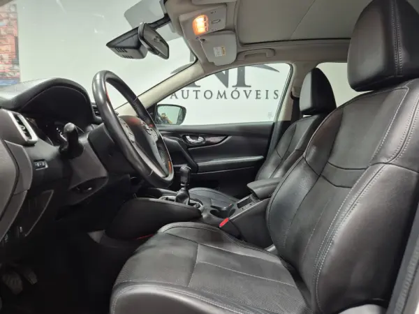 Nissan Qashqai 1.5 dCi Tekna Premium 13