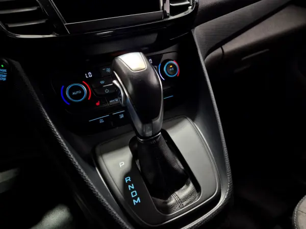 Ford Transit Connect Outro 33