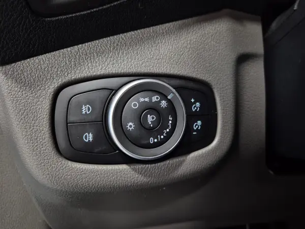 Ford Transit Connect Outro 36