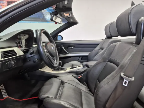 BMW 320 i Cabrio 21